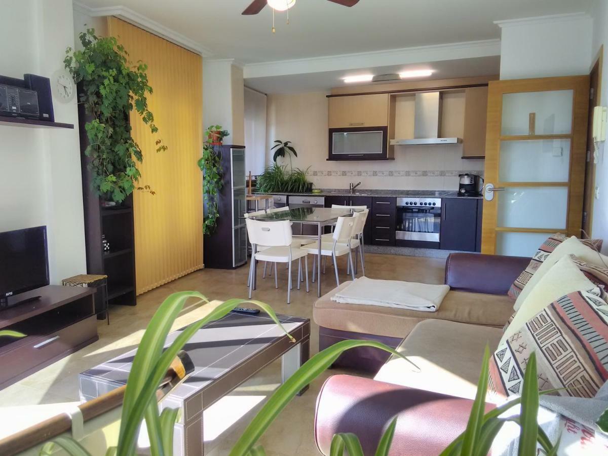 Apartamentos La Pasarela Villanueva De Arosa Dış mekan fotoğraf