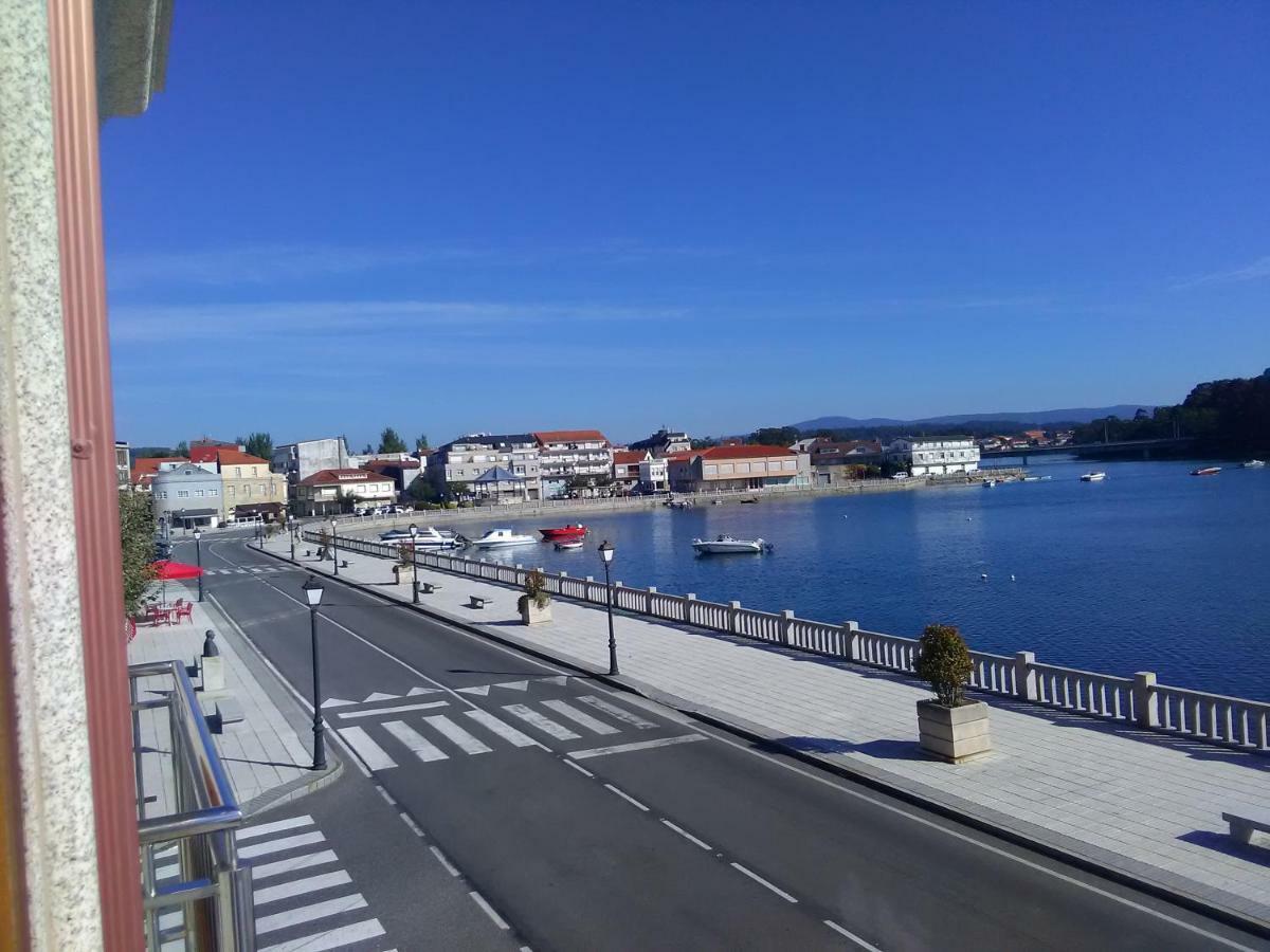 Apartamentos La Pasarela Villanueva De Arosa Dış mekan fotoğraf